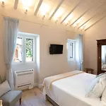 Melina's Urban Retreat